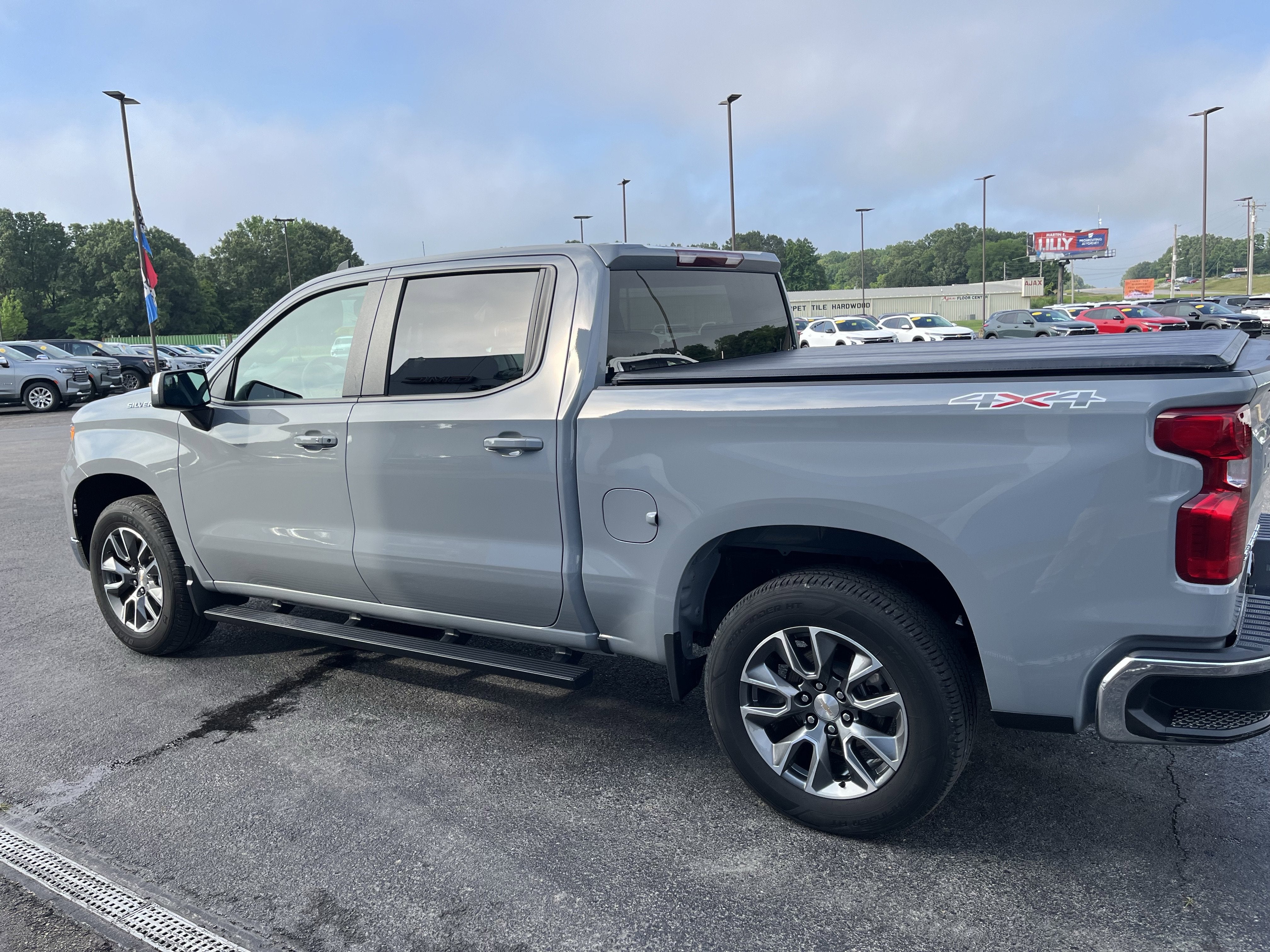 2024 Chevrolet Silverado 1500 LT (2FL)