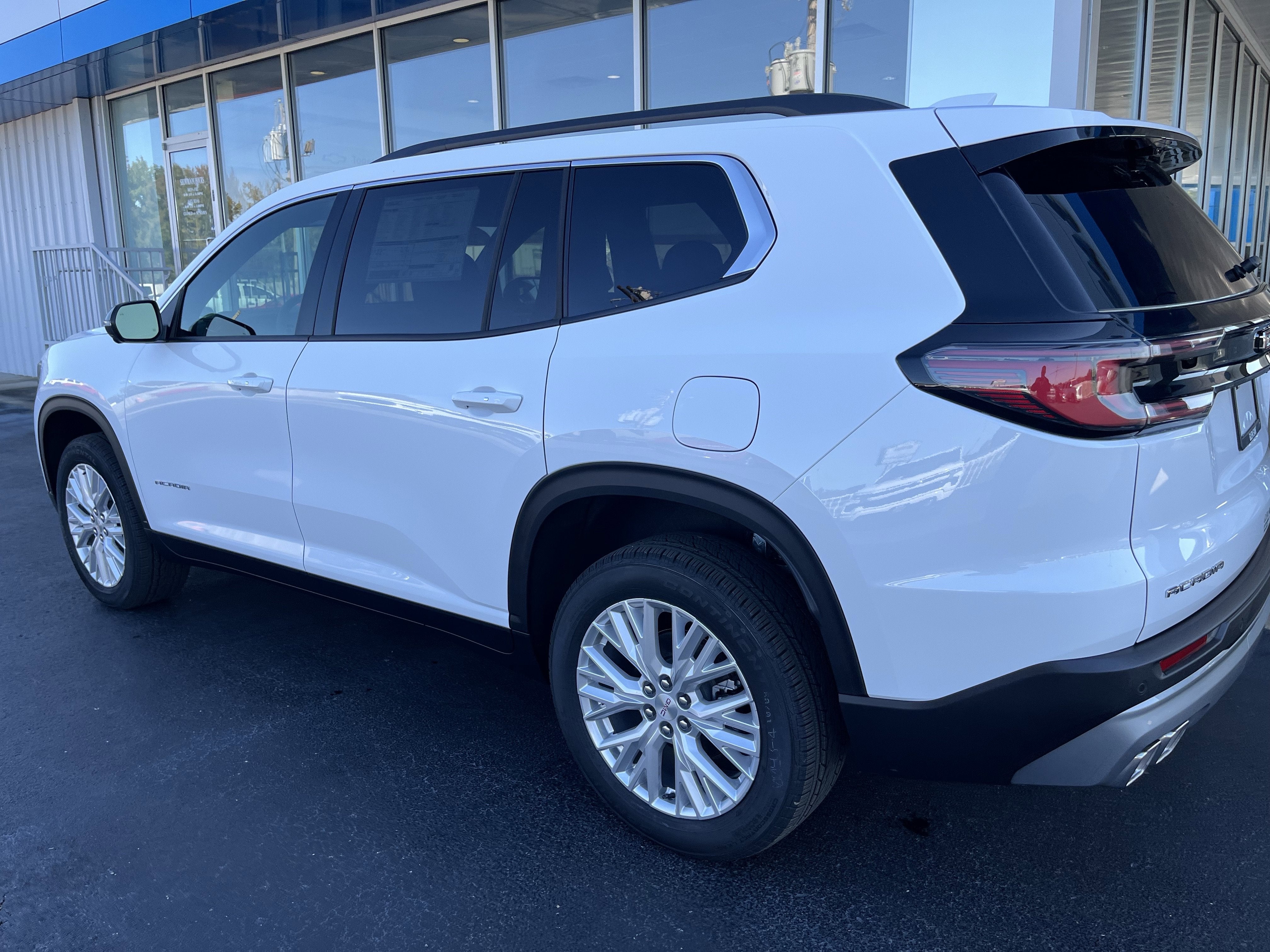 2026 GMC Acadia Elevation
