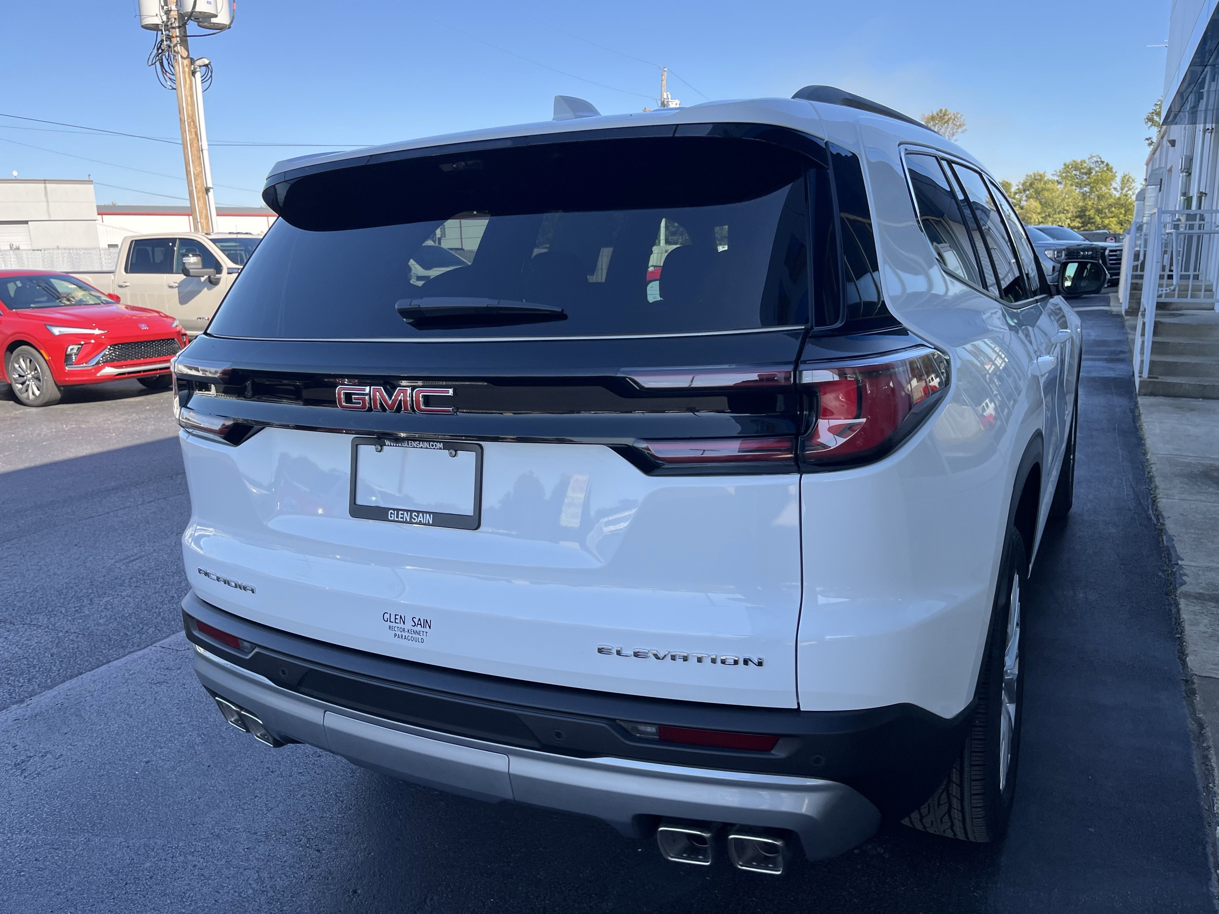 2026 GMC Acadia Elevation