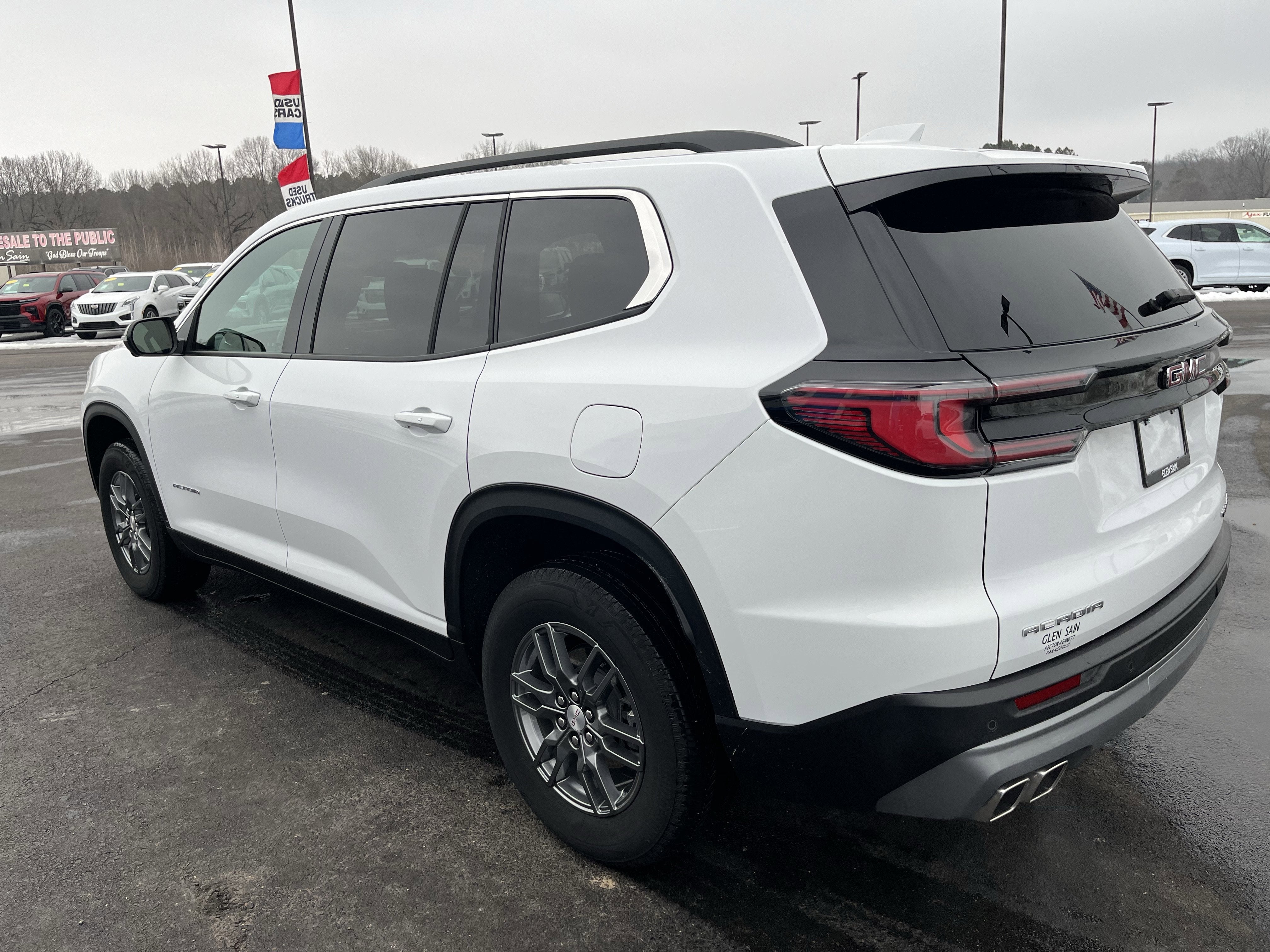 2025 GMC Acadia Elevation