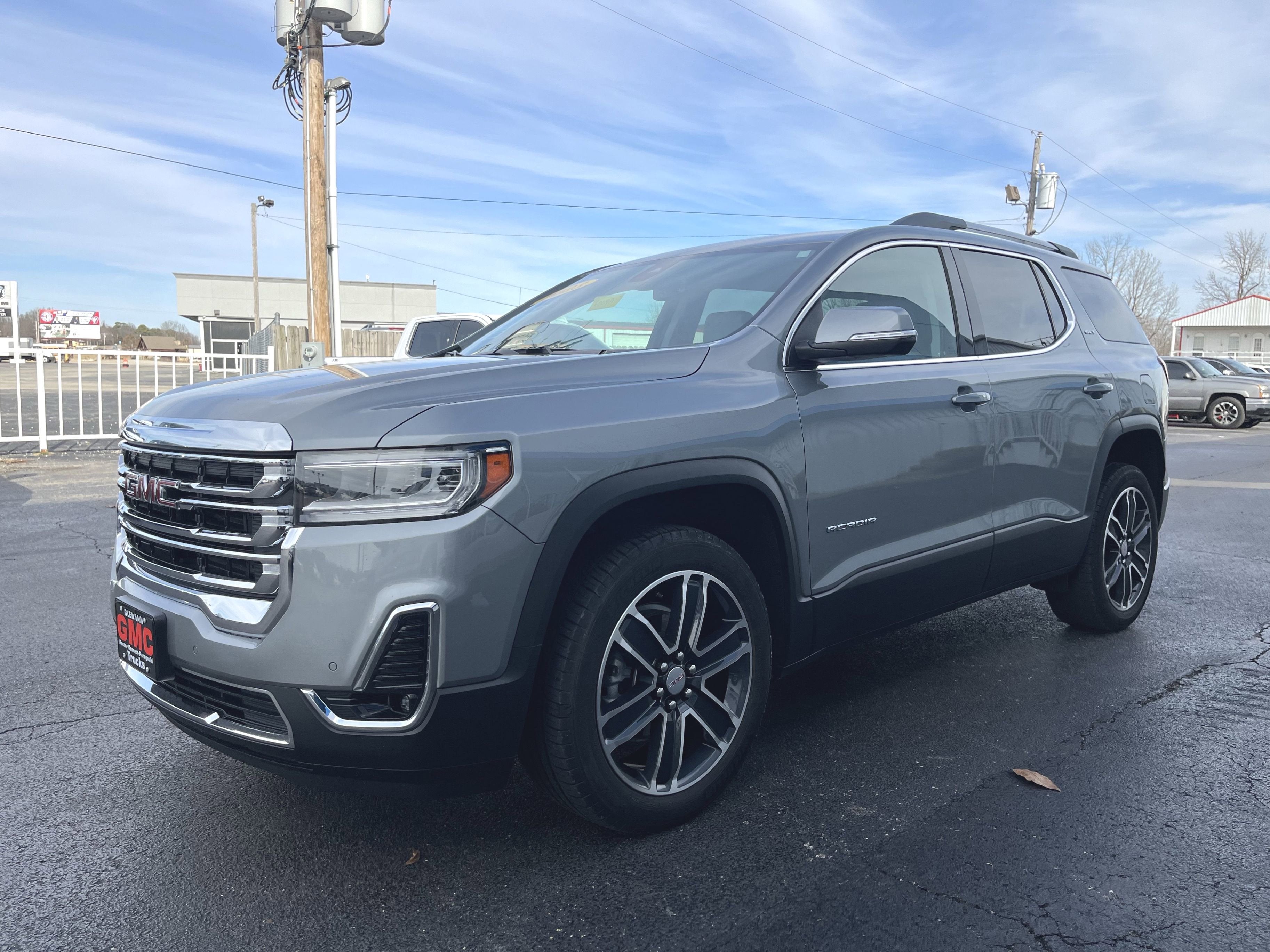 2023 GMC Acadia SLT