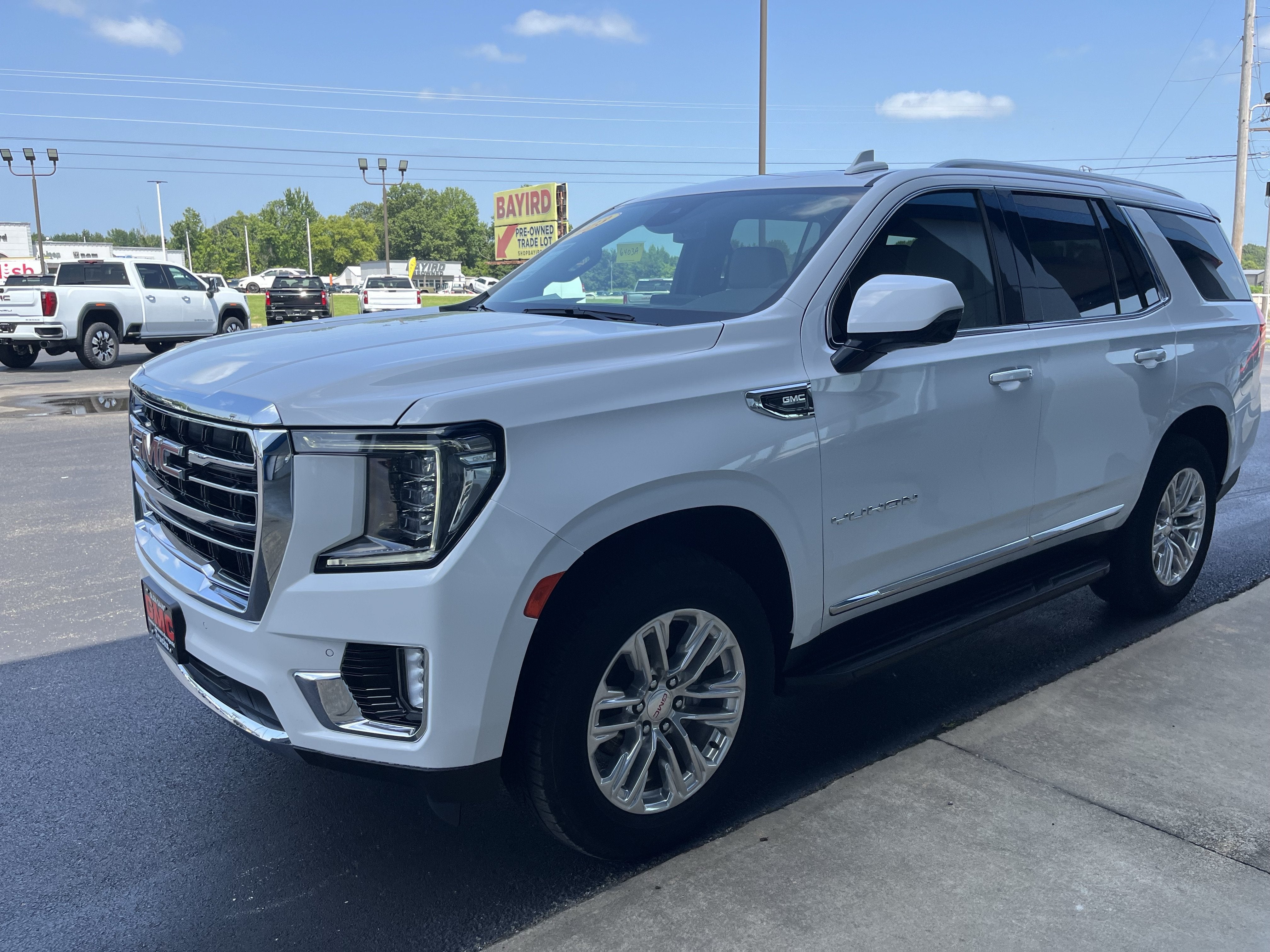 2023 GMC Yukon SLT
