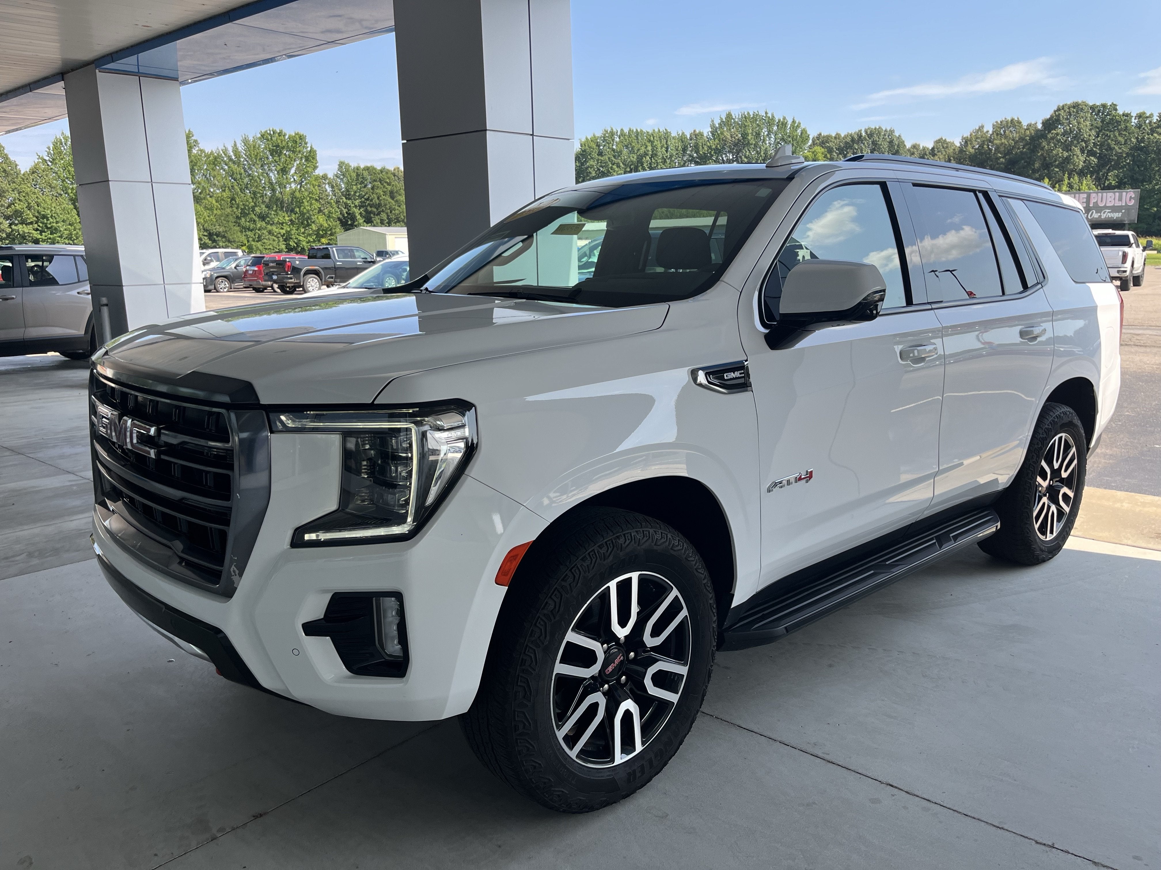 2024 GMC Yukon AT4