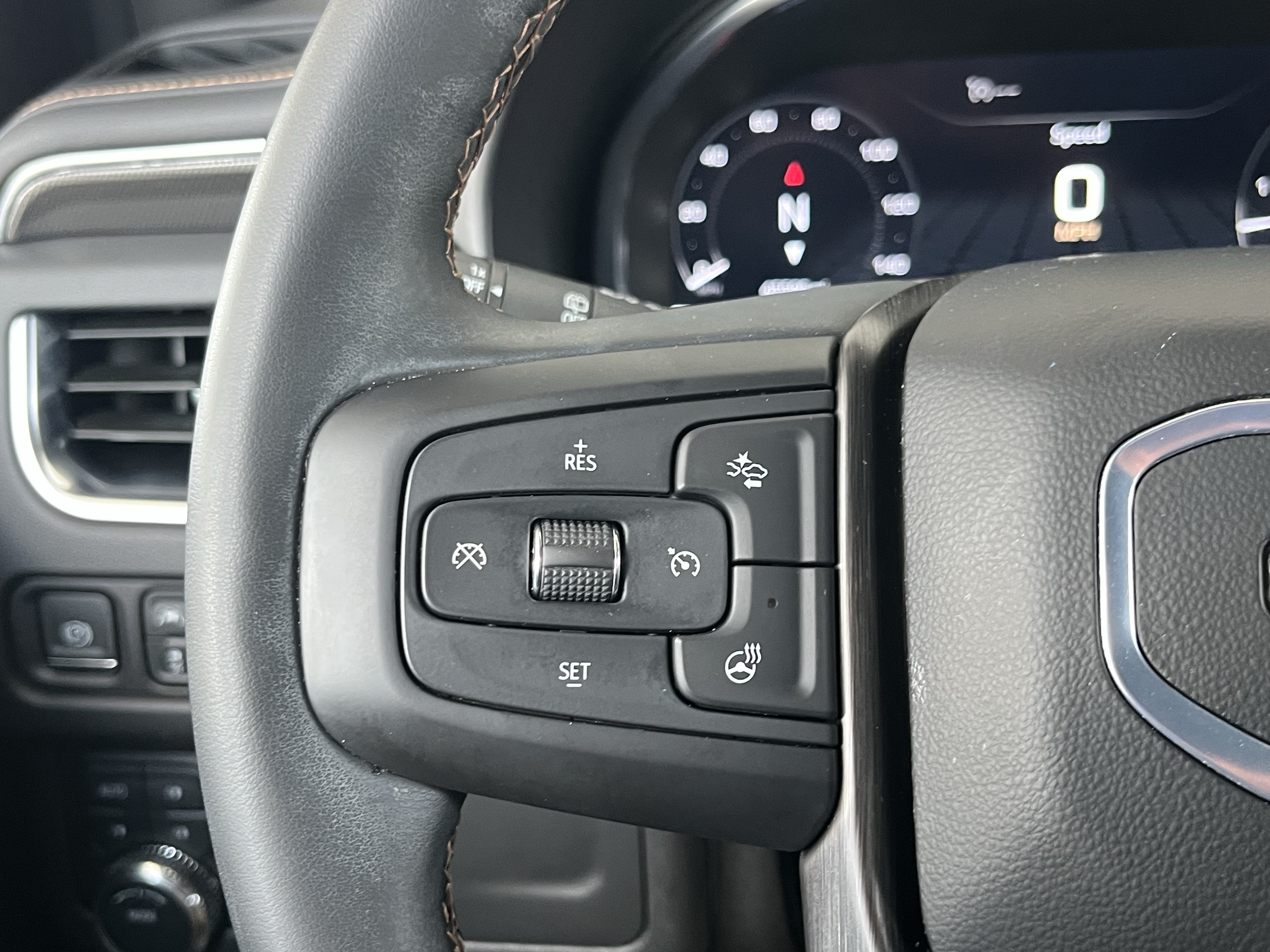 2024 GMC Yukon AT4