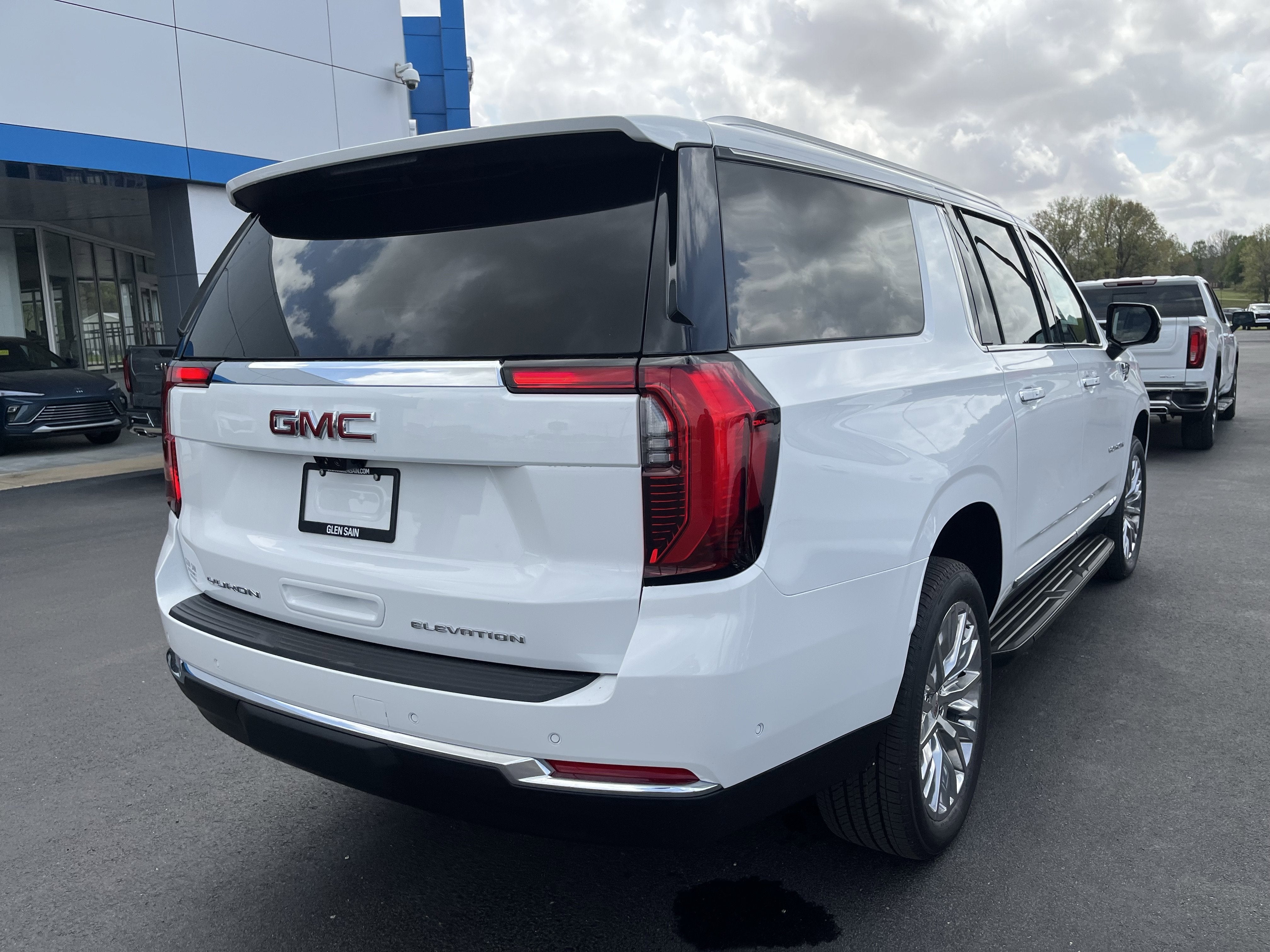 2026 GMC Yukon XL Elevation