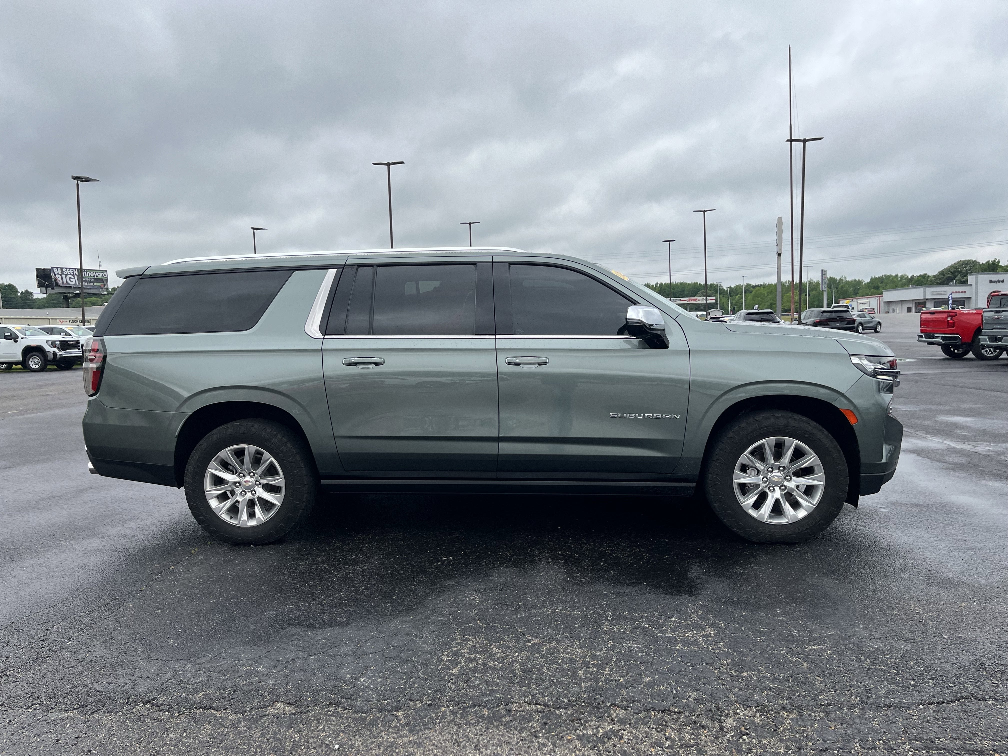 2023 Chevrolet Suburban Premier