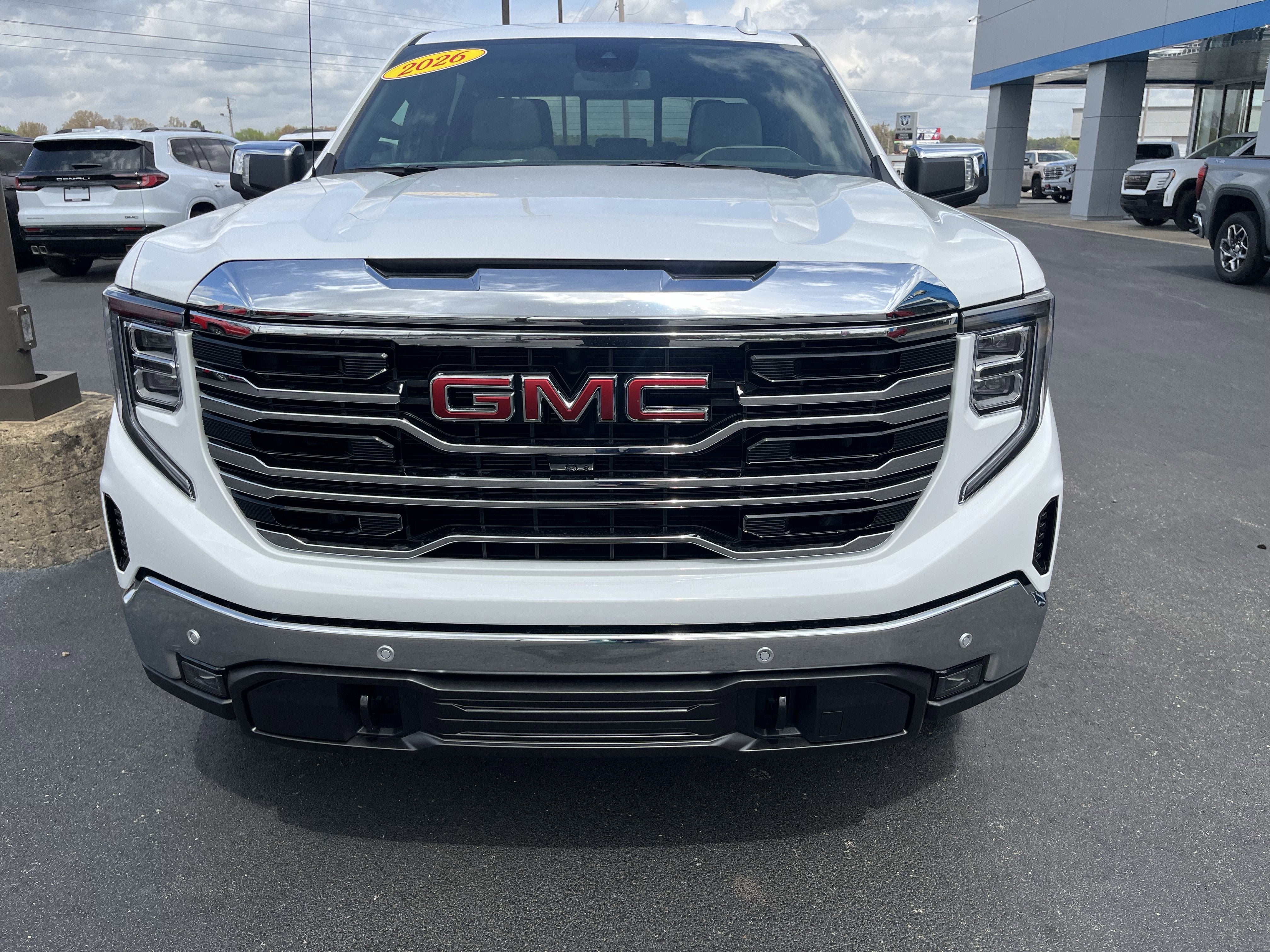 2026 GMC Sierra 1500 SLT