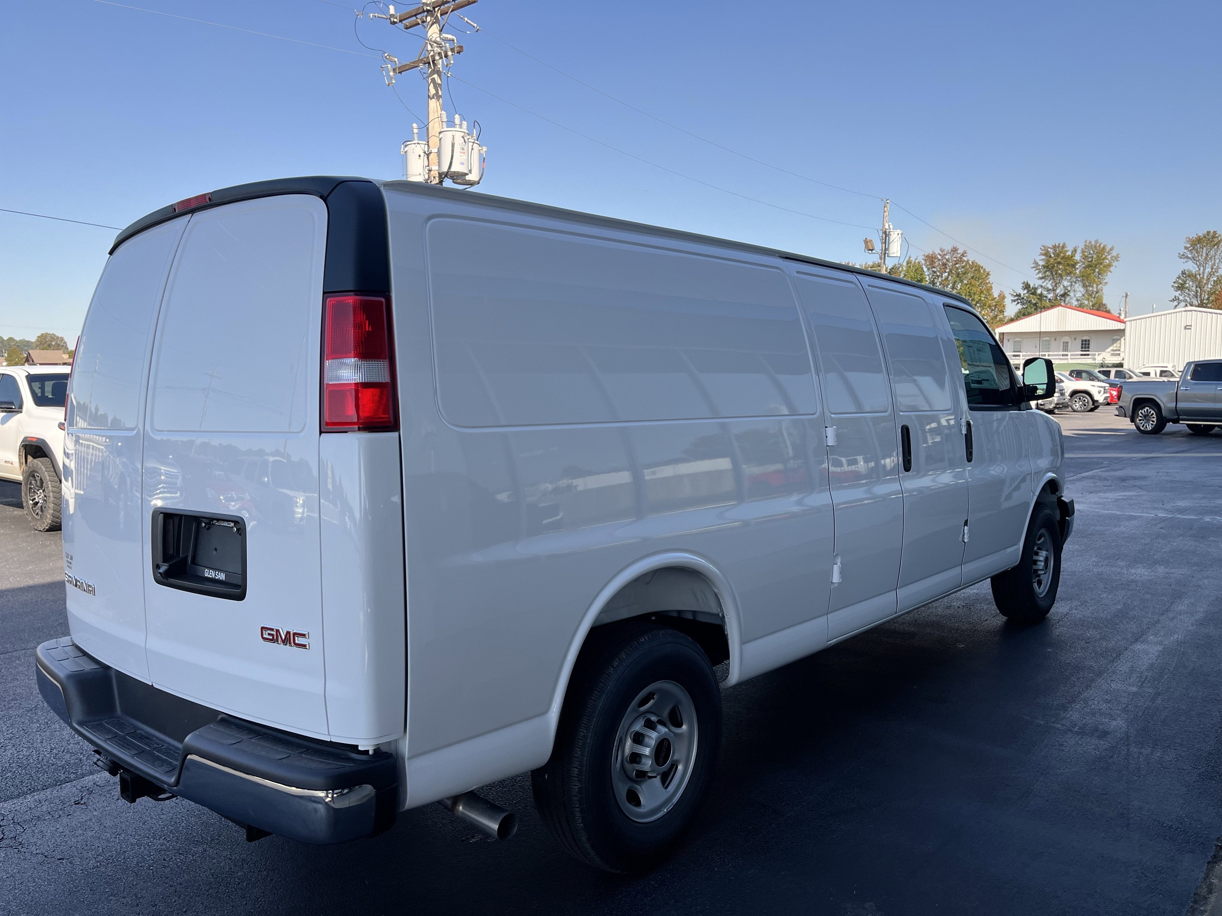 2025 GMC Savana Cargo 2500 Work Van