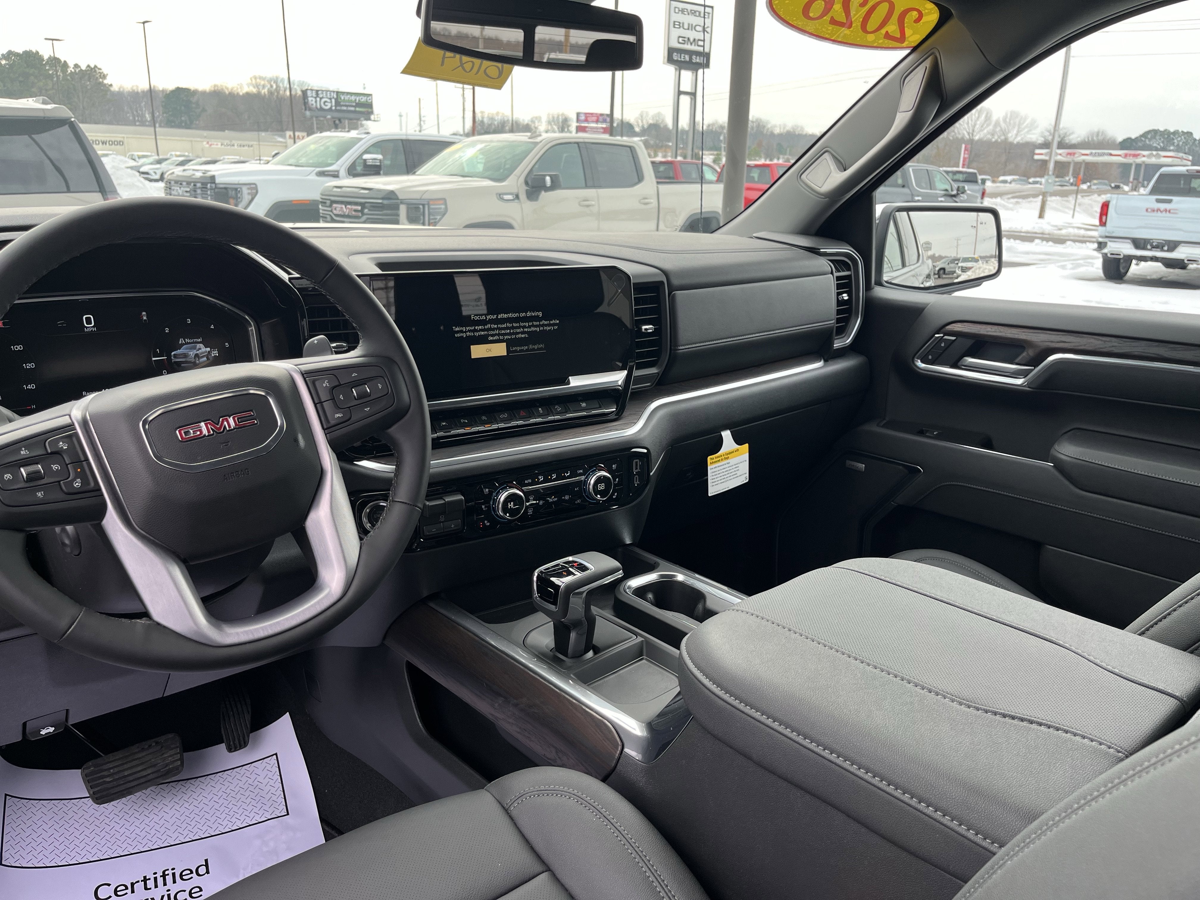 2026 GMC Sierra 1500 SLT