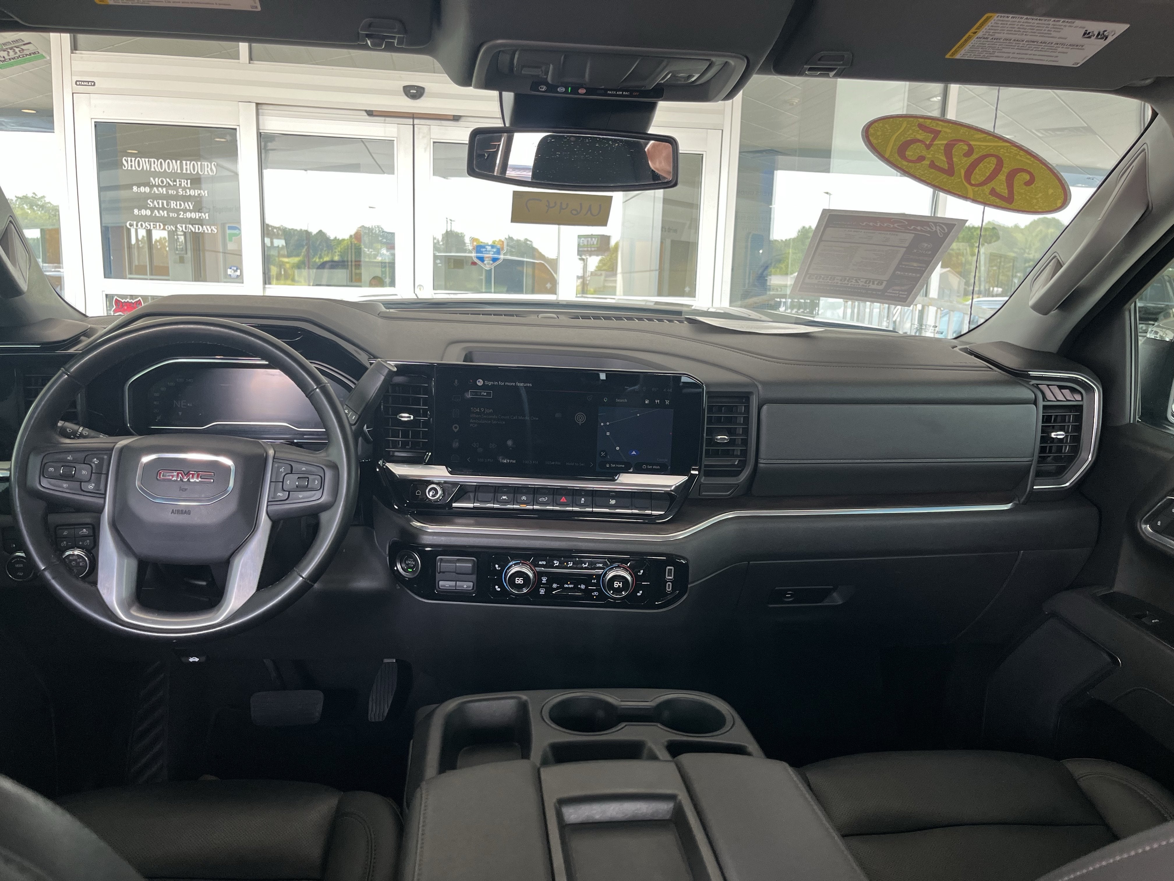 2025 GMC Sierra 1500 SLT