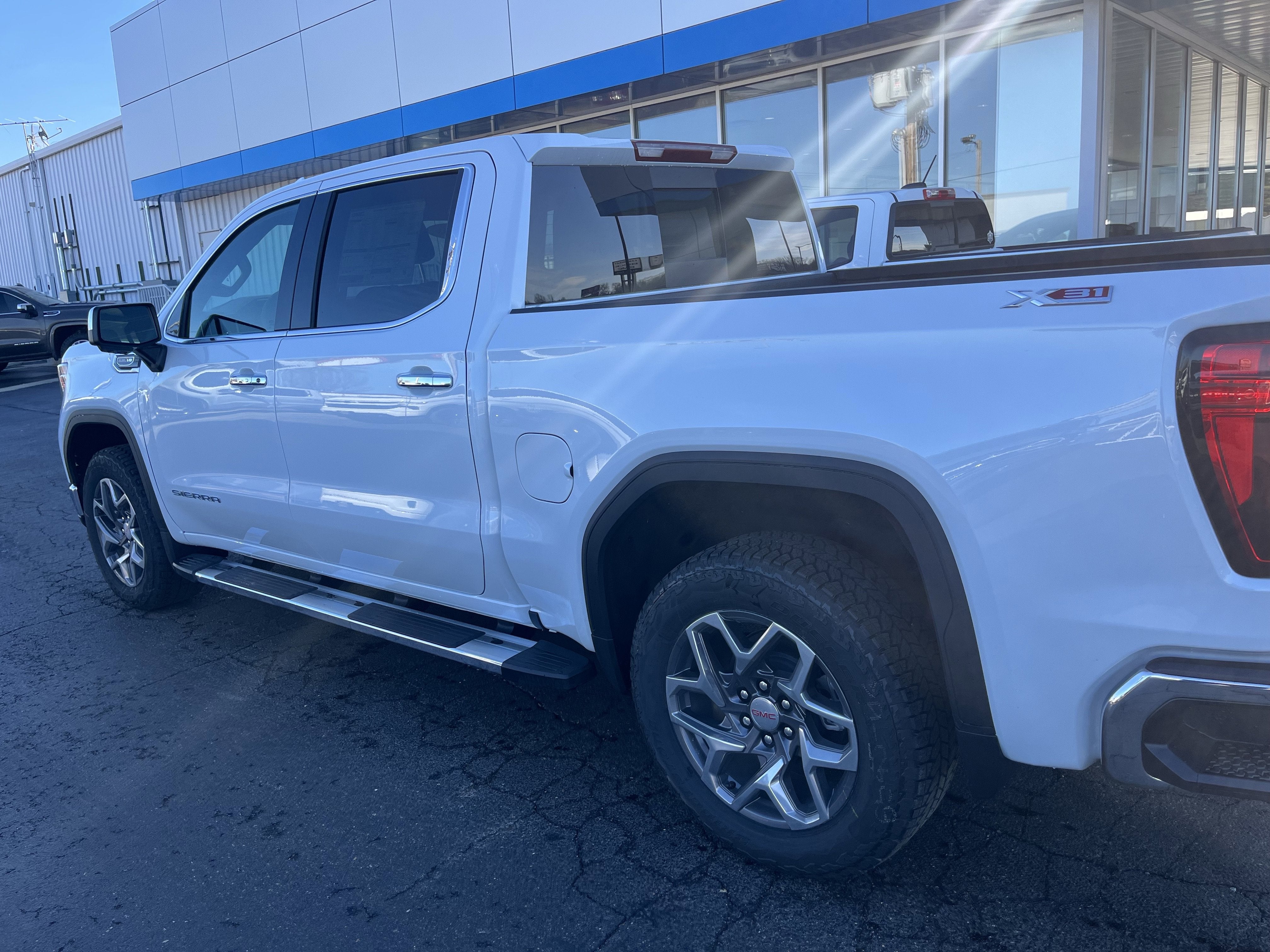 2026 GMC Sierra 1500 SLT
