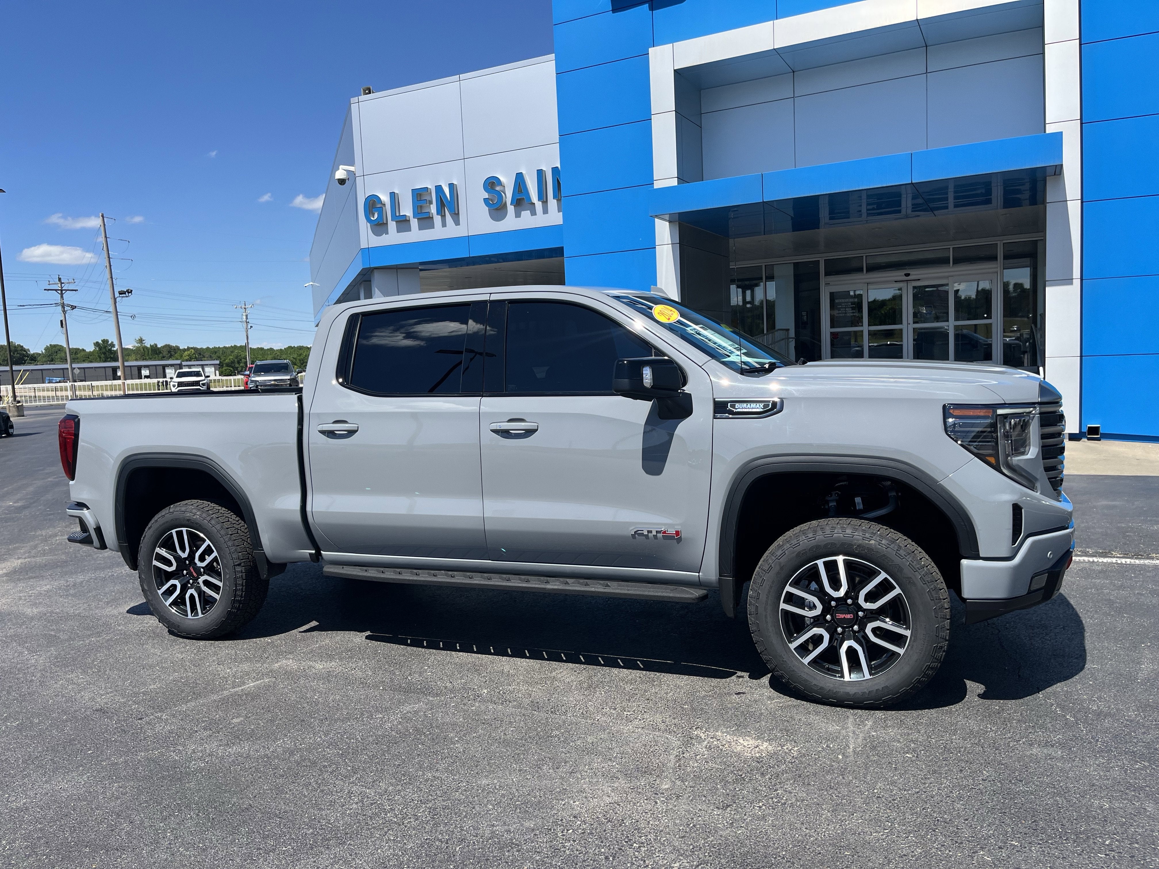 2024 GMC Sierra 1500 AT4