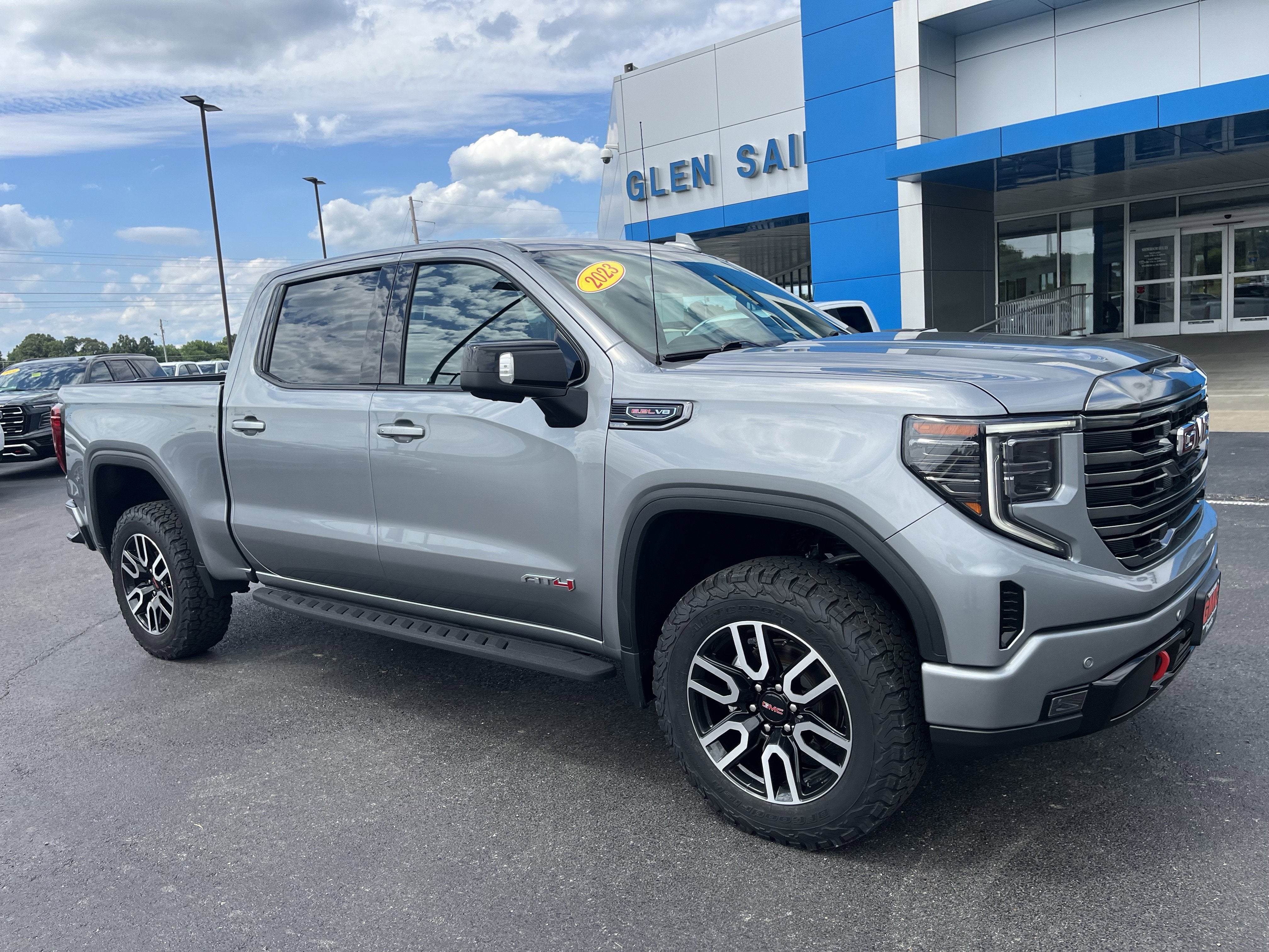 2023 GMC Sierra 1500 AT4