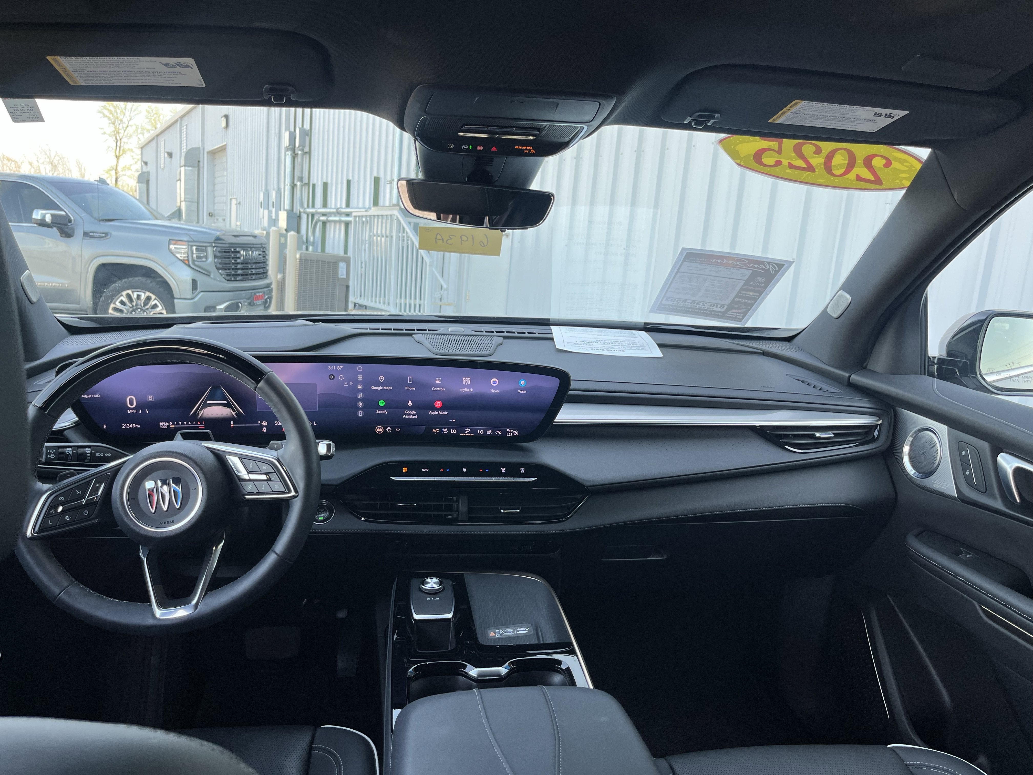 2025 Buick Enclave Avenir